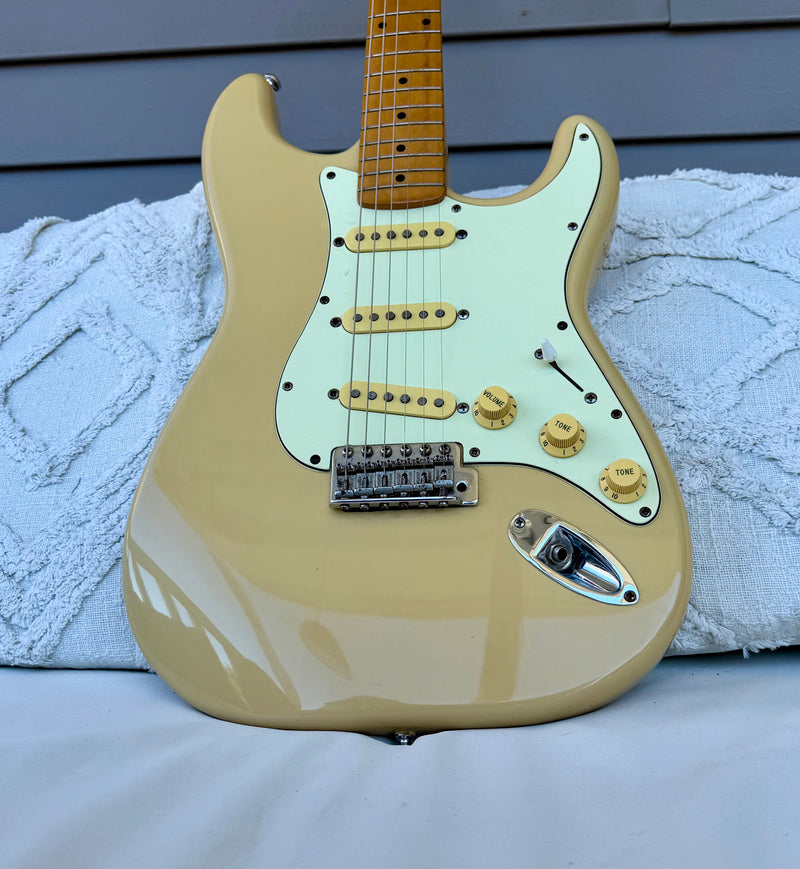 1996 Squier Pro Tone Stratocaster - Vintage Blonde, Maple Fretboard