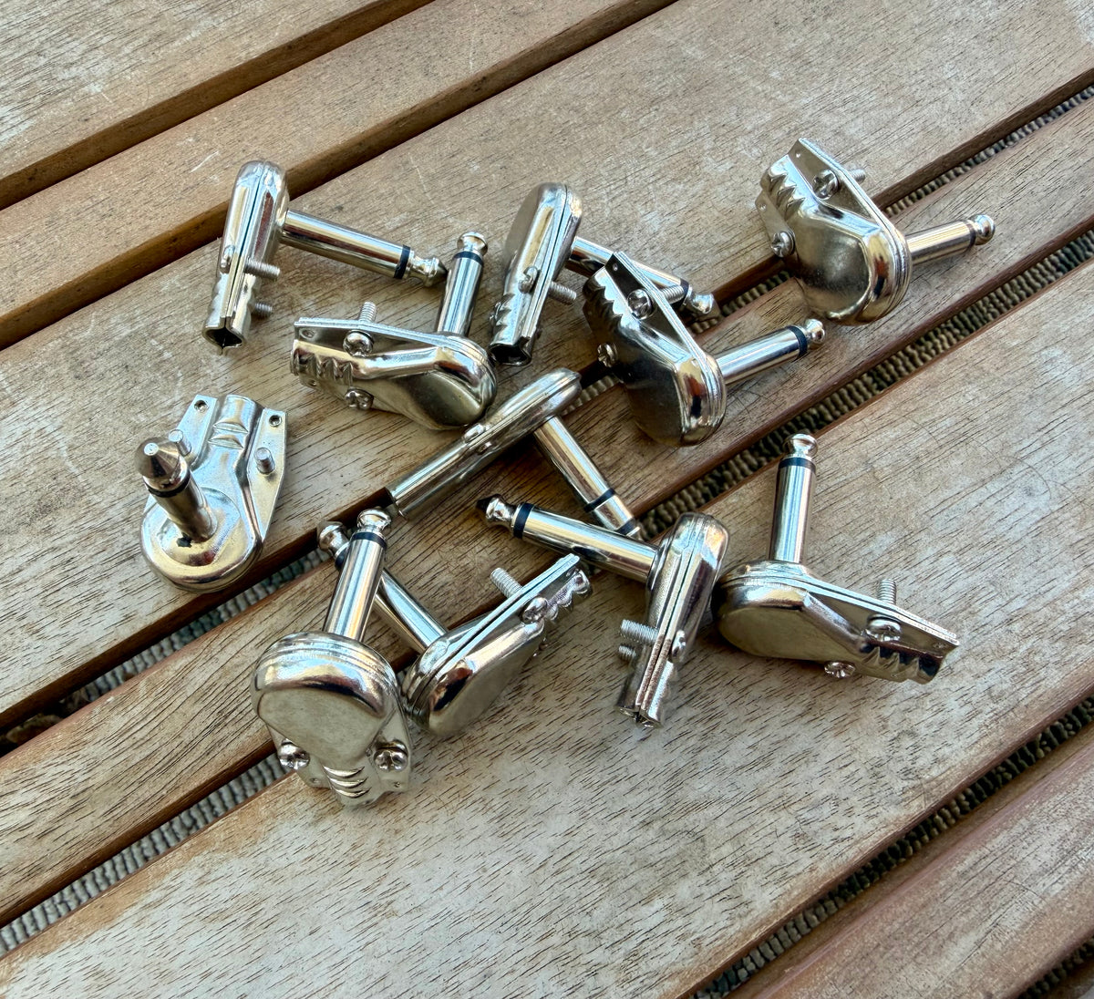 Vintage 1/4” Right-Angle Pancake Guitar Cable Plugs, Nickel—Lot of 11