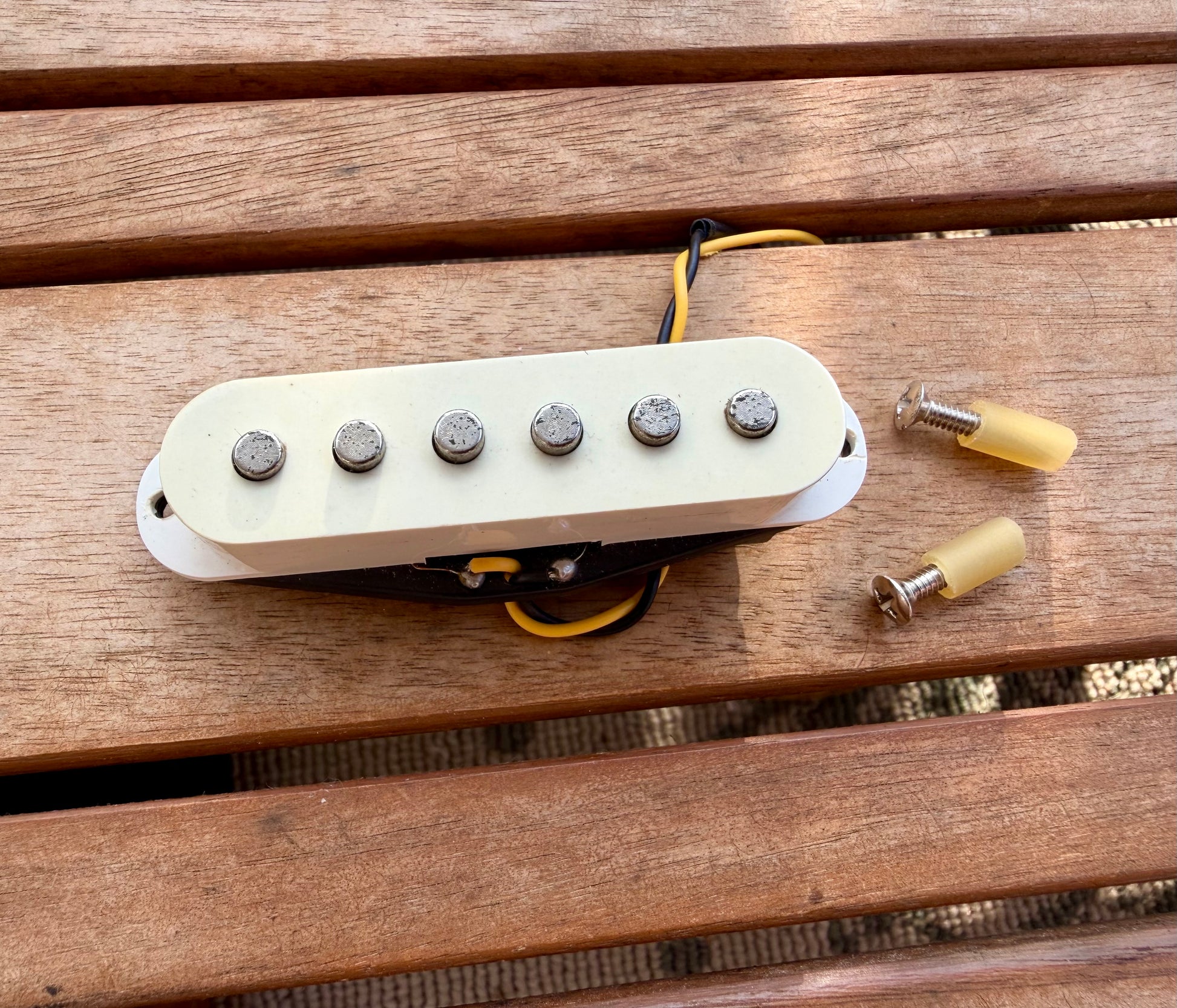 1989 Squier II Stratocaster Middle Pickup, 5.38k—Original Pickup Cover!