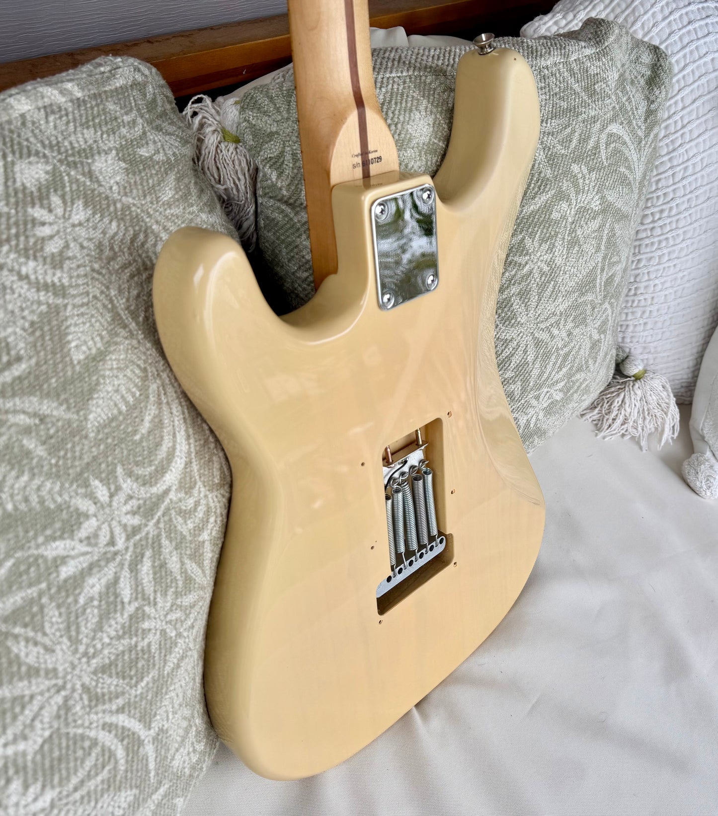 1996 Squier Pro Tone Stratocaster - Vintage Blonde