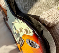 1998 Fender Classic Series '60s Stratocaster Rosewood 3-Color Sunburst—Equipped with Proper Passive