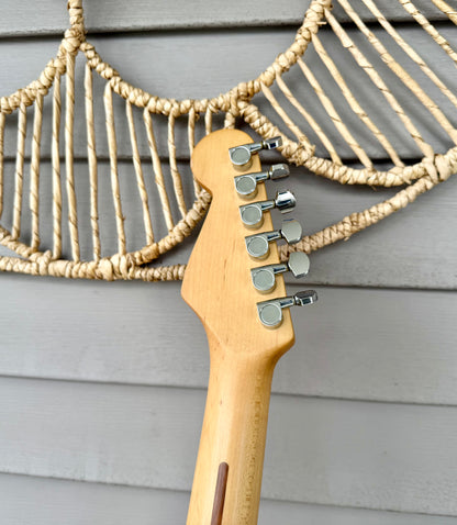1996 Squier Pro Tone Stratocaster - Vintage Blonde