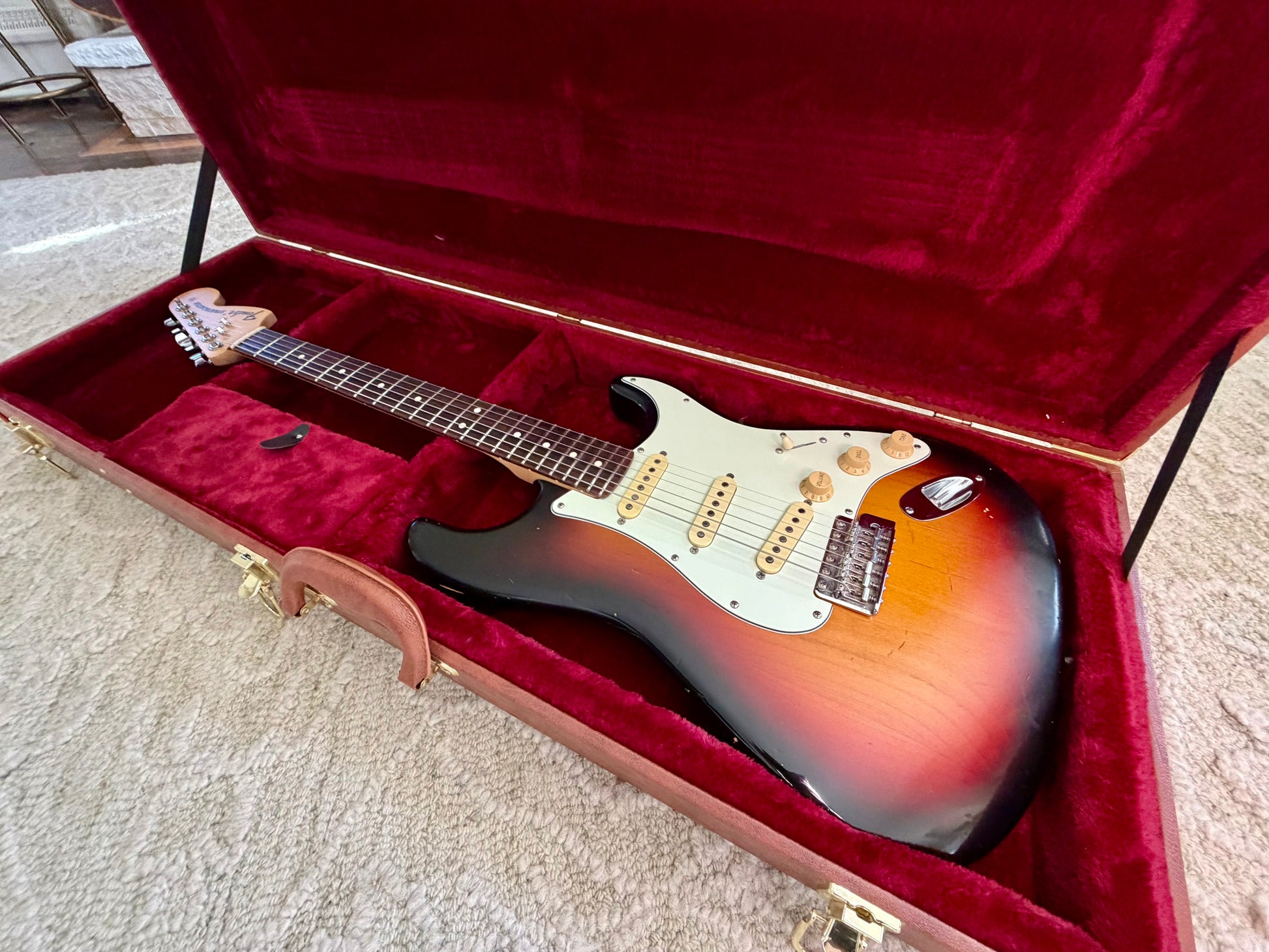 2006 Fender Highway One Stratocaster - 3-Color Sunburst