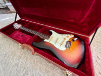 2006 Fender American Highway One Stratocaster Rosewood Fretboard, 3-Color Sunburst—7lbs