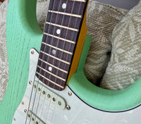 Proper Instruments 1-of-1 SFG, Ash Body, Proper Passive Tone Controls, Hardshell Case, QR Tracker 8lbs
