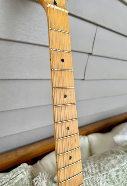 1996 Squier Pro Tone Stratocaster - Vintage Blonde