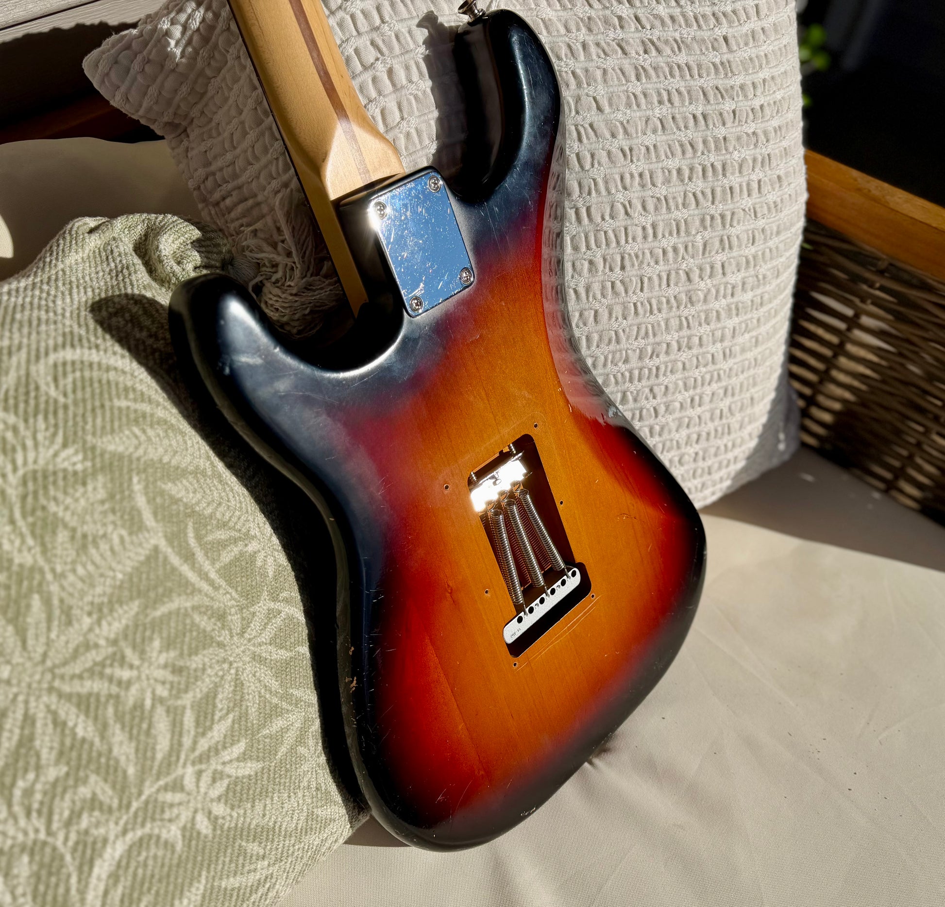 2006 Fender Highway One Stratocaster - 3-Color Sunburst