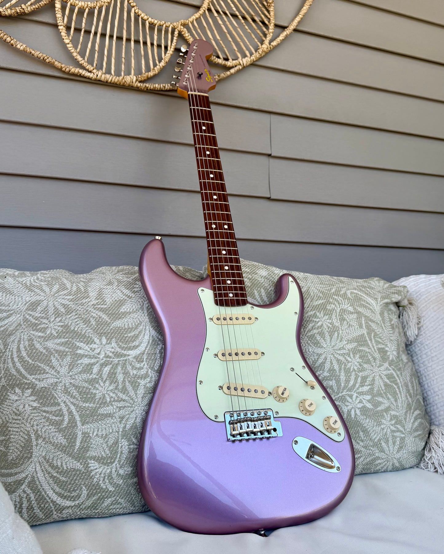 2015 Squier Classic Vibe '60s Stratocaster FSR - Burgundy Mist