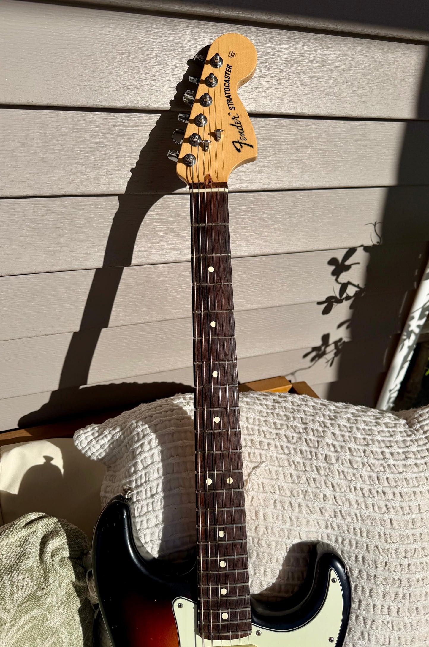 2006 Fender Highway One Stratocaster - 3-Color Sunburst