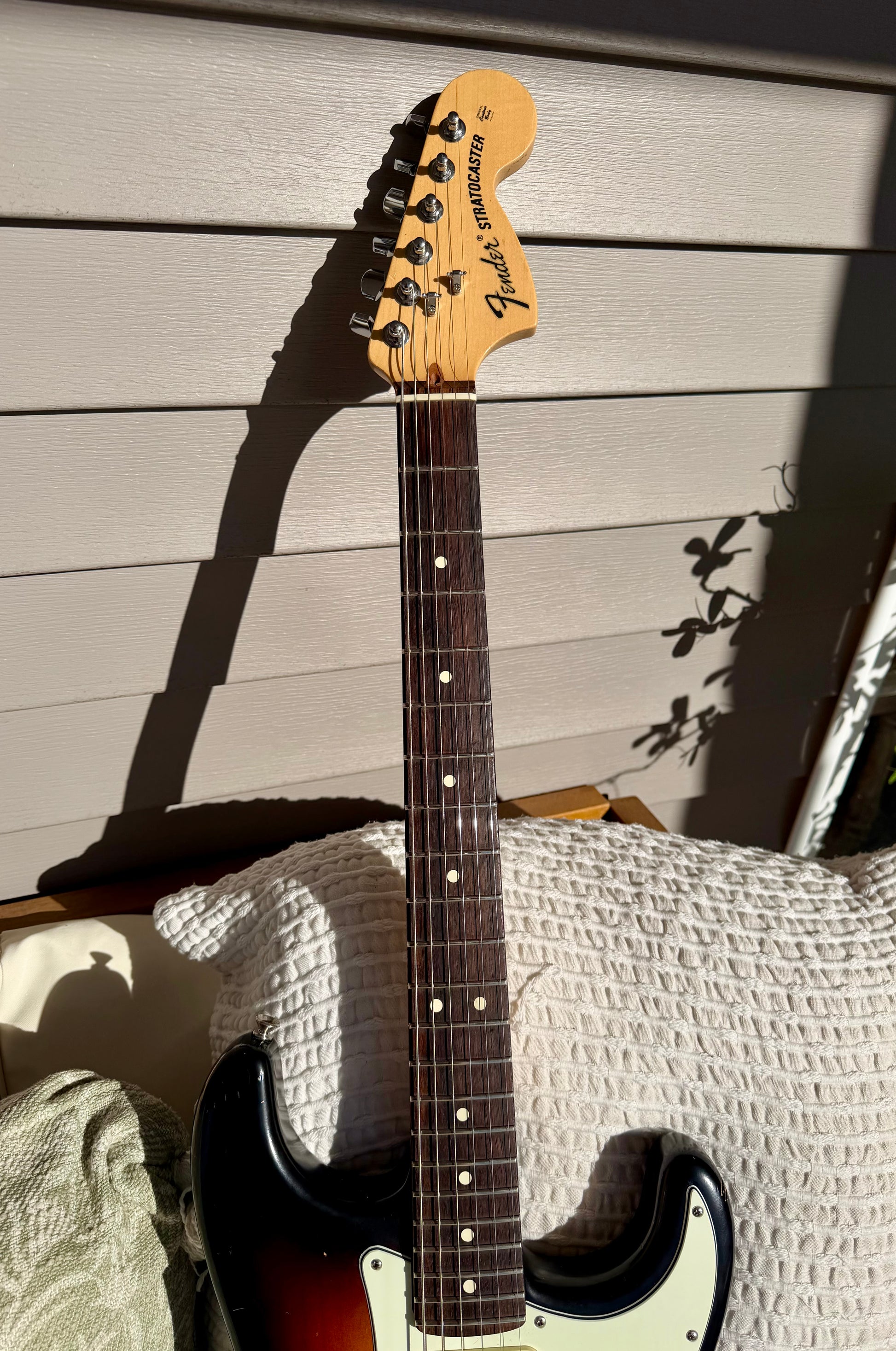 2006 Fender Highway One Stratocaster - 3-Color Sunburst