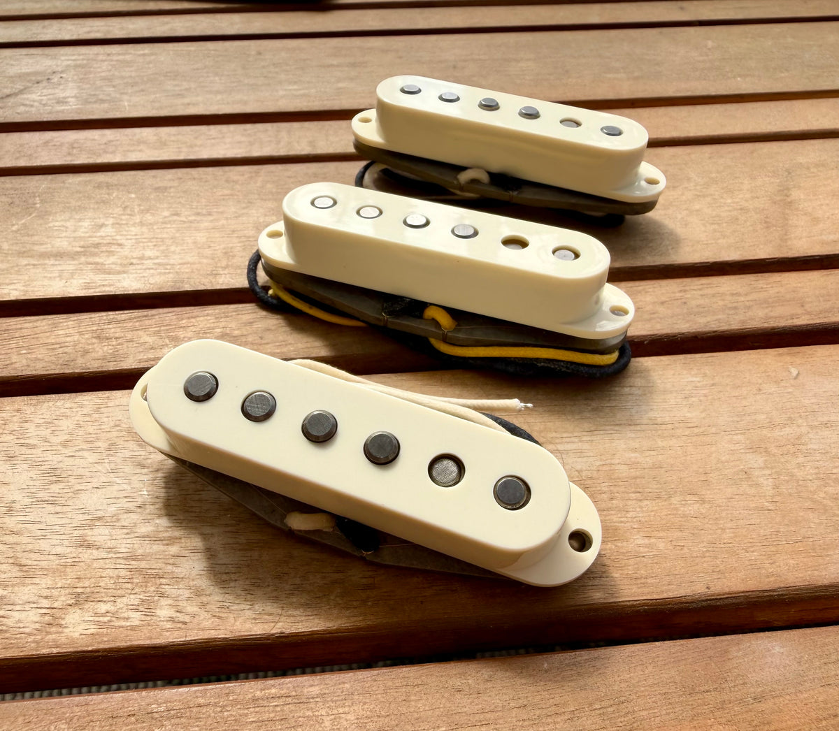 Proper Pickups "The McCready" Single Coil Stratocaster Pickup Set w/ Treble Bleed & PIO Capacitor—Vintage White