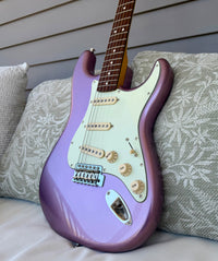 2015 Squier Classic Vibe '60s Stratocaster Burgundy Mist Metallic FSR—6.8lbs
