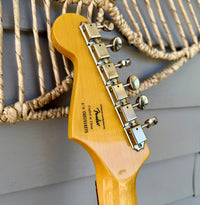 2015 Squier Classic Vibe '60s Stratocaster Burgundy Mist Metallic FSR—6.8lbs