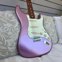 2015 Squier Classic Vibe '60s Stratocaster Burgundy Mist Metallic FSR—6.8lbs