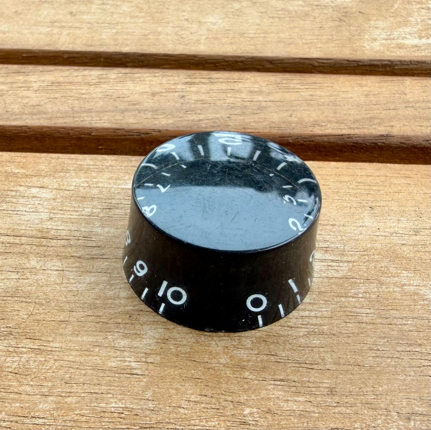 Lot of 16 Black 0-10 Speed Knobs 18-Spline Metric Epiphone Les Paul SG Style—NOS!