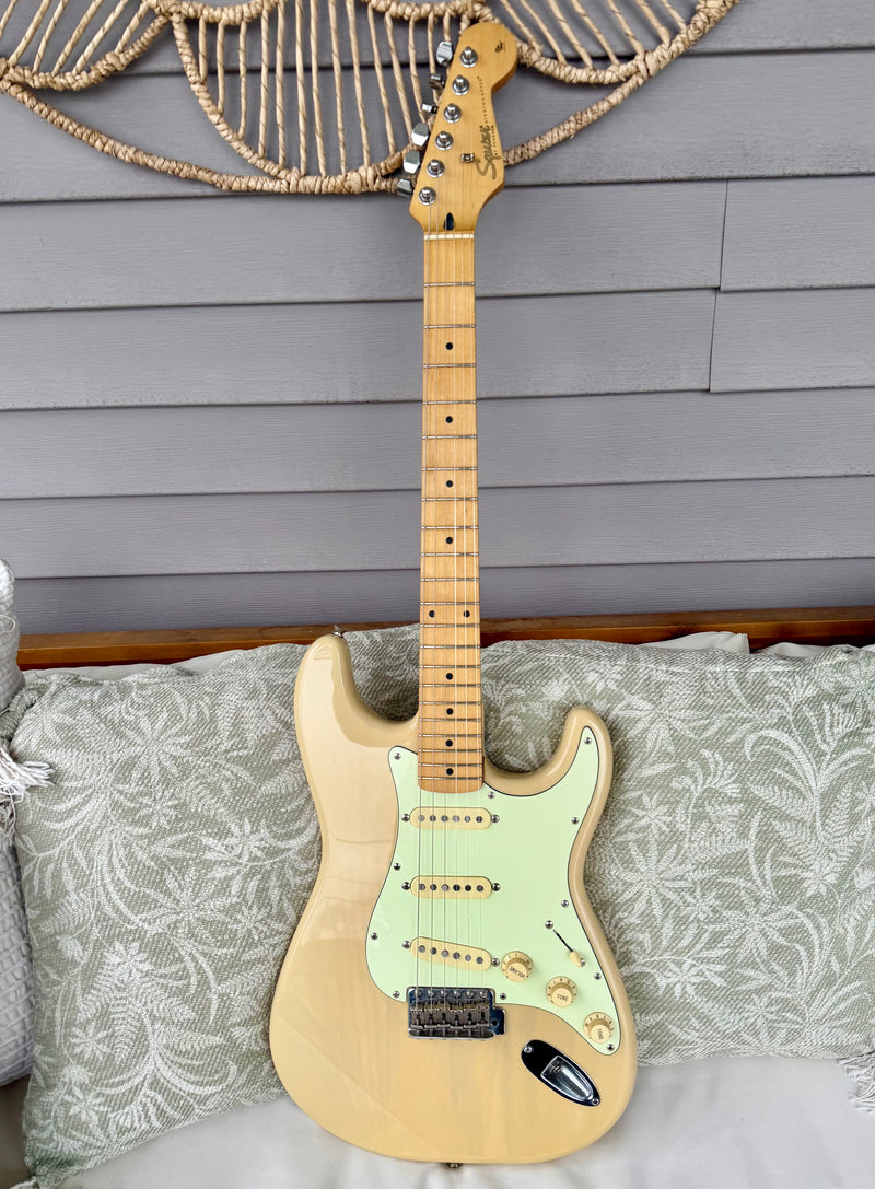 1996 Squier Pro Tone Stratocaster with Maple Fretboard Vintage Blonde—Excellent Condition!