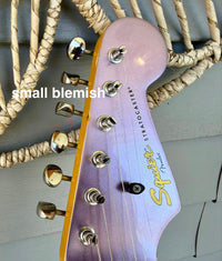 2015 Squier Classic Vibe '60s Stratocaster Burgundy Mist Metallic FSR—6.8lbs