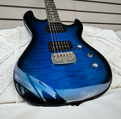2014 G&L Tribute Jerry Cantrell Superhawk Deluxe - Blueburst, Ebony Fretboard