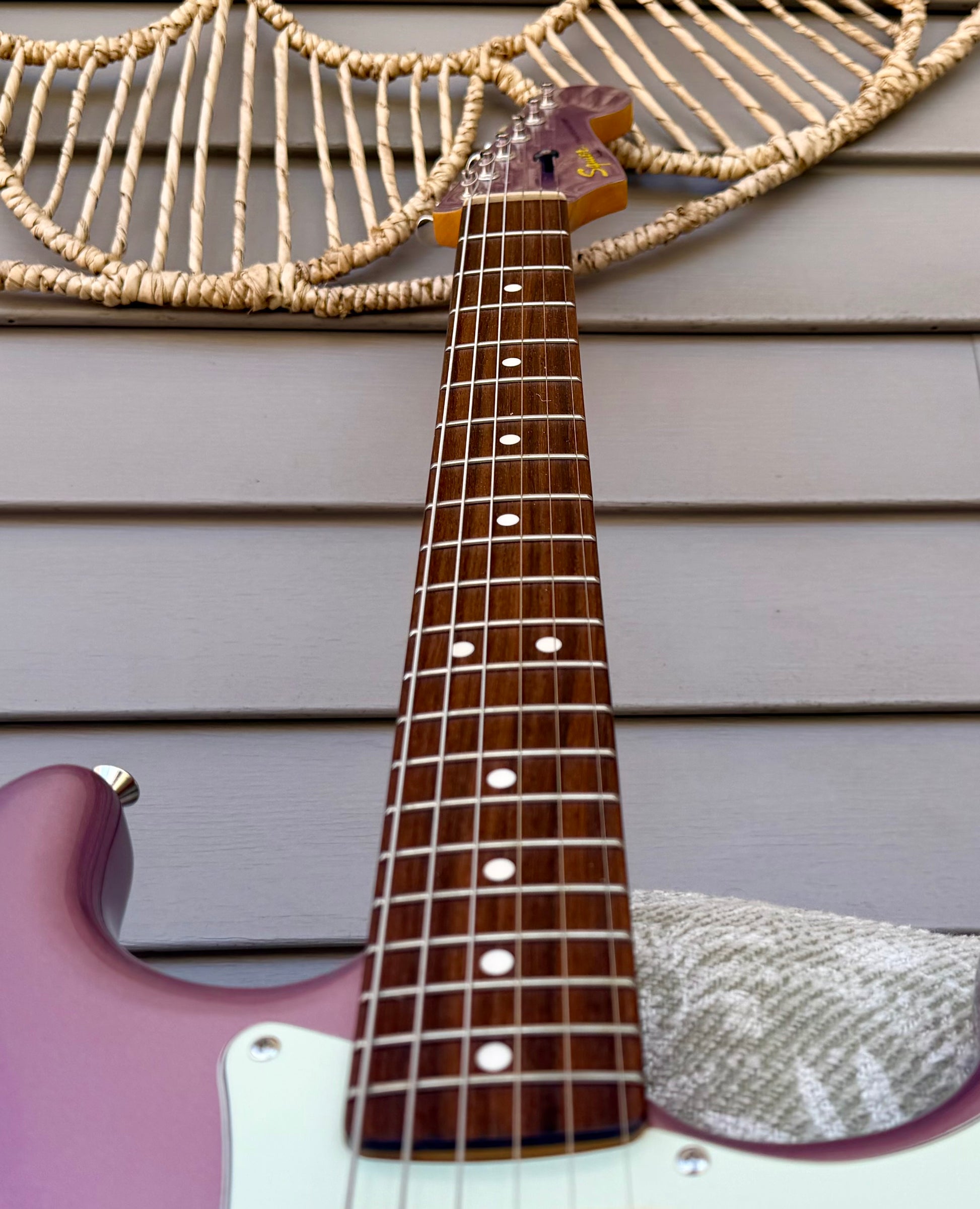 2015 Squier Classic Vibe '60s Stratocaster FSR - Burgundy Mist