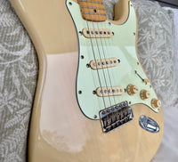 1996 Squier Pro Tone Stratocaster with Maple Fretboard Vintage Blonde—Excellent Condition!