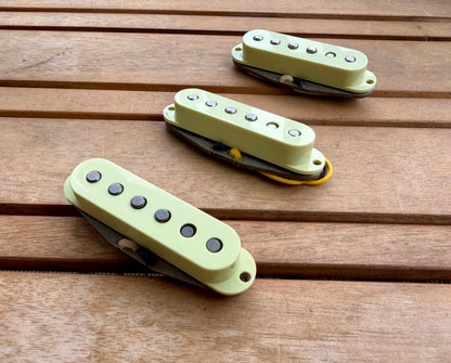 Proper Pickups South of the Border Strat Set - Vintage Green