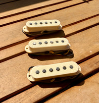 Proper Pickups '64 Closetcaster Handwound Stratocaster Pickup Set w/ Treble Bleed & PIO Capacitor—Vintage White