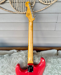 2014 Squier Simon Neil Stratocaster Fiesta Red—6.8lbs