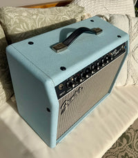 Fender FSR Super Champ X2 15-Watt 1x10 Combo Sonic Blue