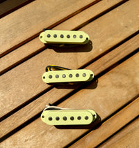 Proper Pickups "The McCready" Single Coil Stratocaster Pickup Set w/ Treble Bleed & PIO Capacitor—Vintage Green