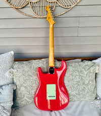 2014 Squier Simon Neil Stratocaster Fiesta Red—6.8lbs