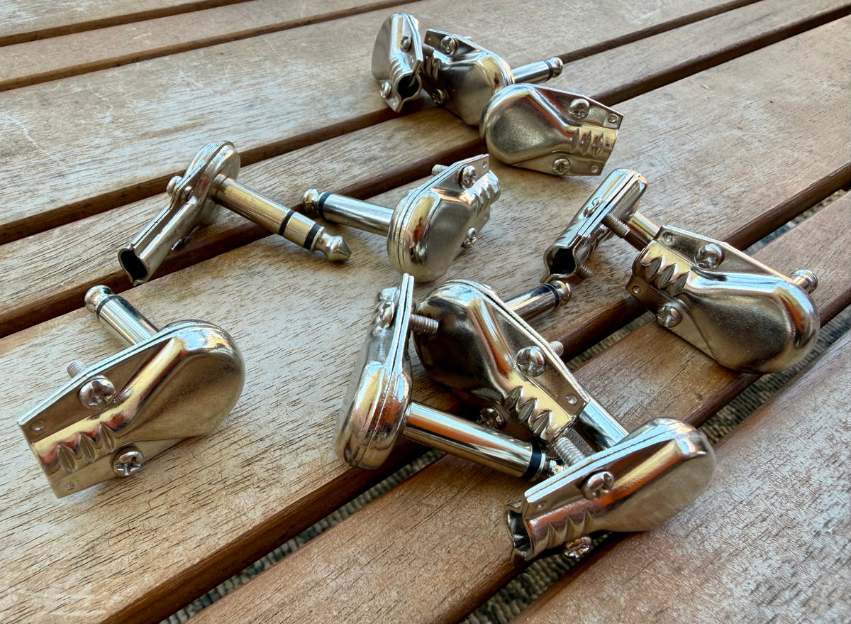 Vintage 1/4” Right-Angle Pancake Guitar Cable Plugs, Nickel—Lot of 11