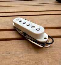 Proper Pickups "South of the Border" Handwound Stratocaster Pickup Set w/ Treble Bleed & PIO Capacitor—Parchment