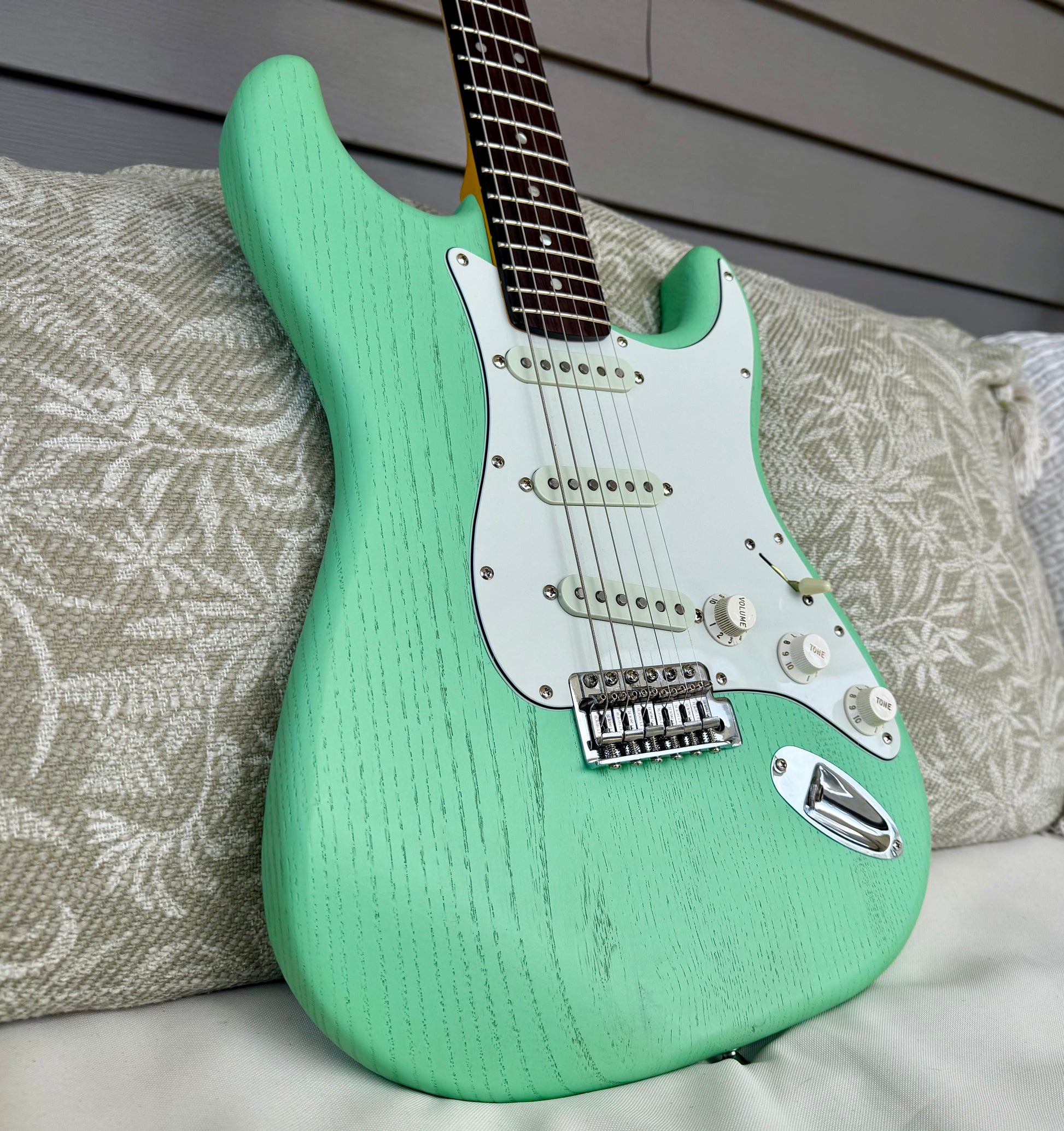 Proper Instruments SFG 1-of-1 Ash Body Electric Guitar with Proper Passive