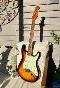 1998 Fender Classic Series '60s Stratocaster Rosewood 3-Color Sunburst—Equipped with Proper Passive